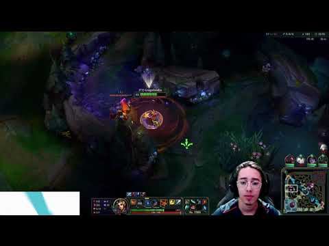 Gragolandia xingando titan