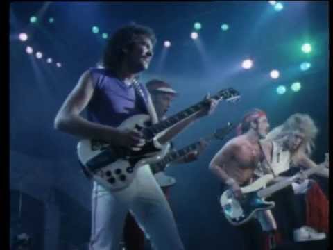 Videoclip de Everybody Up — Saxon
