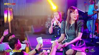 Download lagu HAPPY LOSS - SABAR - ICHA FEBRIANA - HAPPY PARTY NEW CAFE RS MUSIC - WARKOT KUDUS mp3 Download lagu HAPPY LOSS - SABAR - ICHA FEBRIANA - HAPPY PARTY NEW CAFE RS MUSIC - WARKOT KUDUS mp3