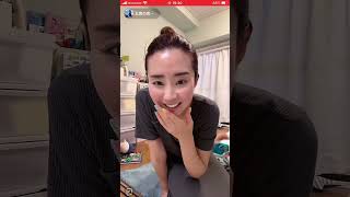 ライブ配信　美魔女の胸チラは素晴らしい　谷間