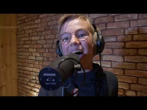 Higway to hell AC/DC cover by Thunderbolts vocal Sebastian Radzimski