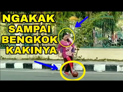 prank-bola-di-isi-pasir-ngakak-sampai-bengkok-kakinya-prankindonesia