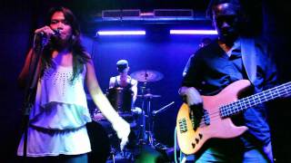 FSB feat. Kris Jefferson & the Groove Masters - Sheila Fernandez _ Use me @ Luftbad 5.8.2010