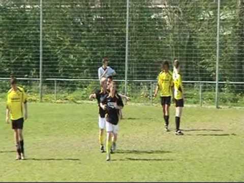 Thomas Vennik B1 doelpunt Blokkers B2 26-4-08.wmv