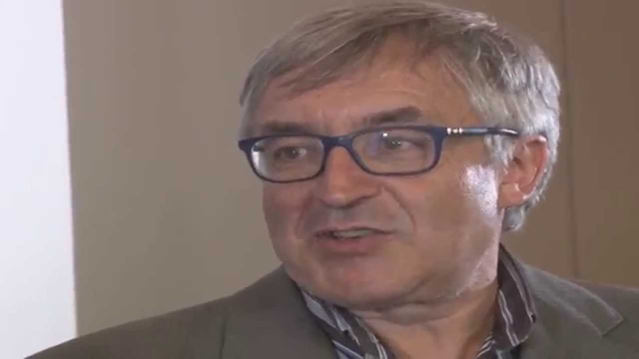 Entrevista com Joaquim Dolz, um estudioso dos gêneros textuais - Jornal Futura - Canal Futura