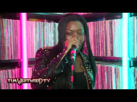 Lady Leshurr, Paigey Cakey & RoxXxan freestyle - Westwood Crib Session