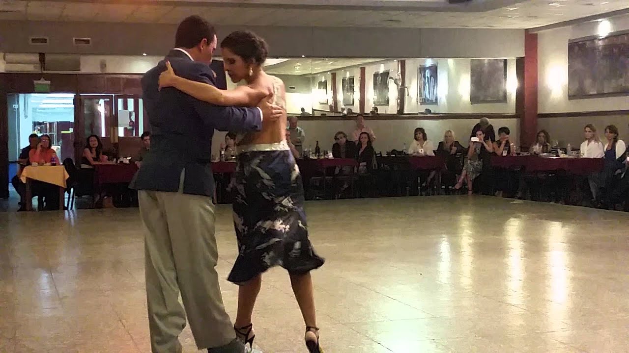 Video thumbnail for Natasha Arape y Marcos Morinigo en La Baldosa - Farbute