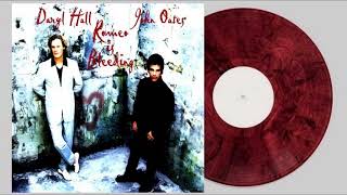 Daryl Hall &amp; John Oates - Romeo Is Bleeding (Remastered)