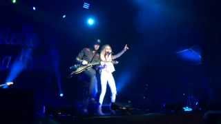 Danielle Bradbery singing My Day at The State Fair of Texas!