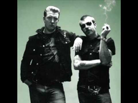 Addicted To Love (Robert Palmer cover) - Eagles of Death Metal