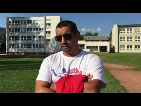 Rómski chlapci v Brezne majú svoj futbalový tím