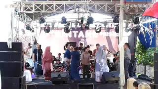 Download lagu Yessi Sovia - Kuda Sumedang & Peuting Munggaran mp3