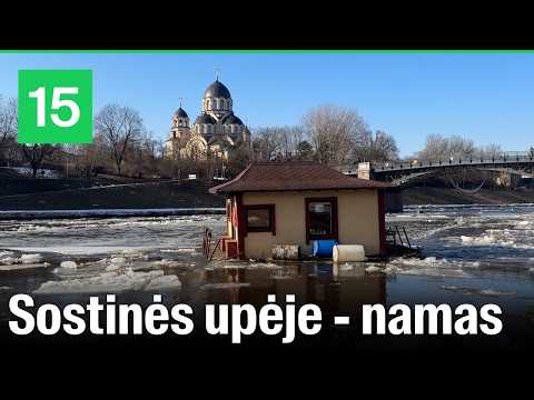 Neryje užfiksuotas plaukiantis namas