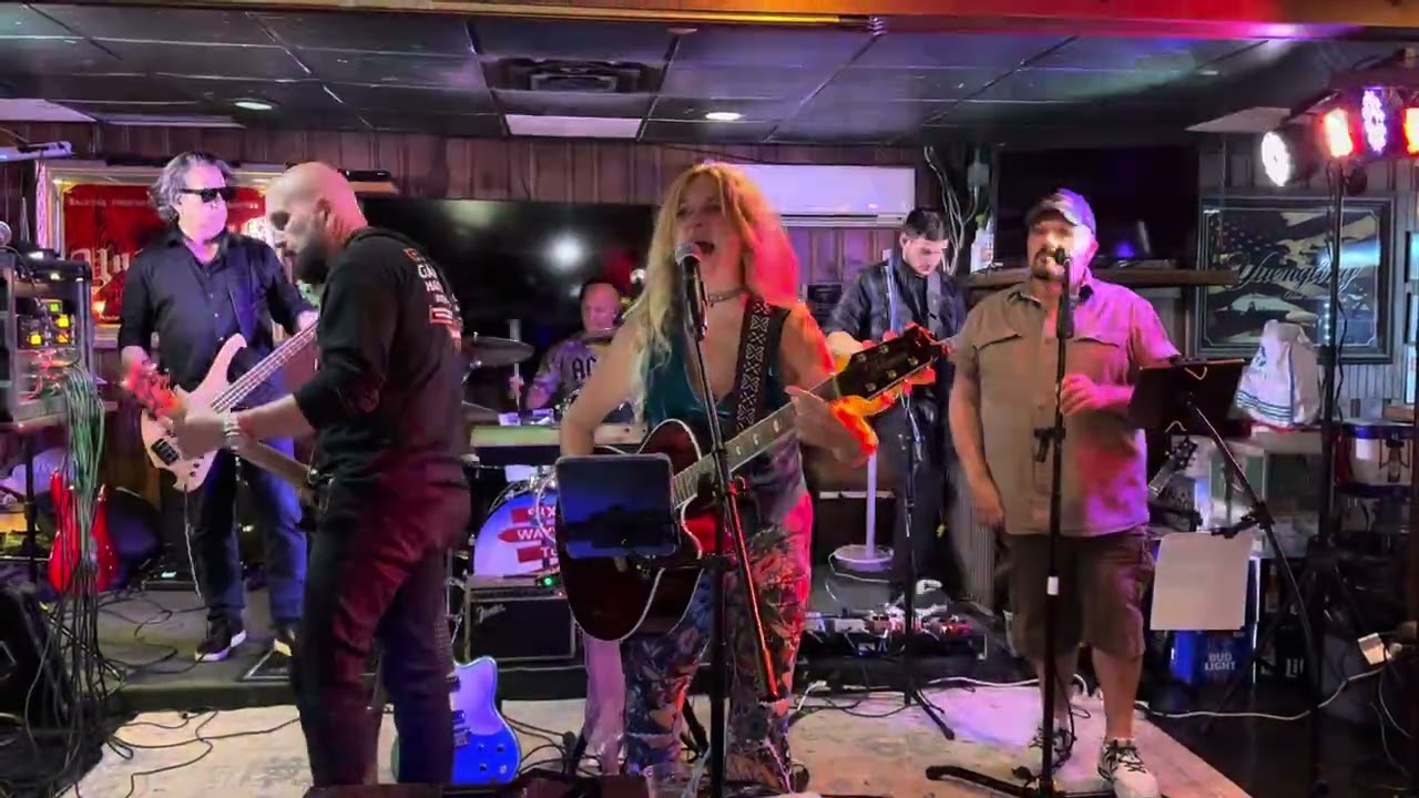 Video from Six Ways To Nowhere concert