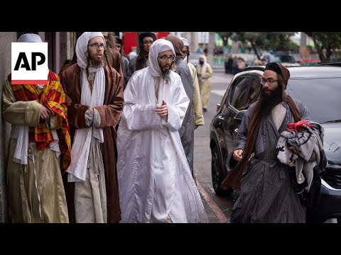 Colombia expels members of ultra-Orthodox Jewish Lev Tahor sect to US