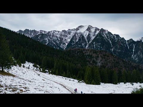 Văzute din dronă - vf. BUCȘOIU 2492 m - cab.DIHAM 1320 m - Colții MORARULUI.....( și noi).