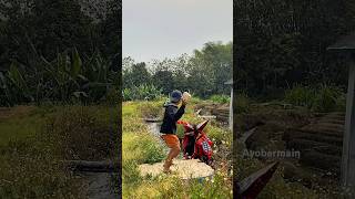 Download lagu BARONG BIKIT KAGET 🫣🤣#barongan #lucu #viral #anak #anakanak #reogponorogo #jaranan #bantengan mp3