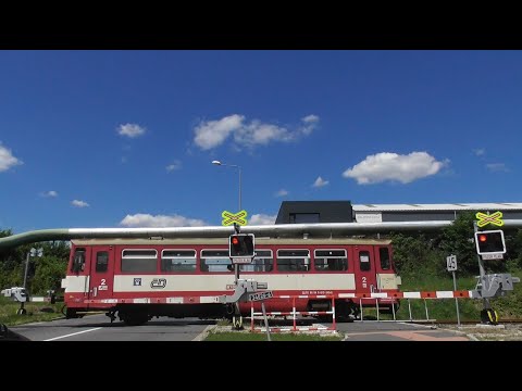 Železniční přejezd Chrudim město - 4.7.2020 / Czech railroad crossing