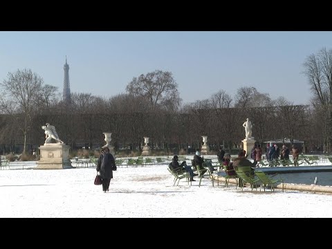 Snow falls on Paris's Tuileries gardens | AFP