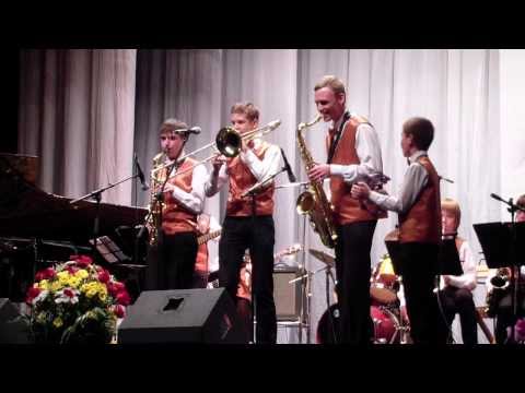 Children Big Band from Rostov-on-Don by A. Machnev HDV