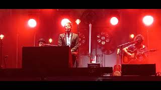 "Tenía que decirlo / La voz de dentro", Manuel Carrasco (Chiclana, 15/07/21)