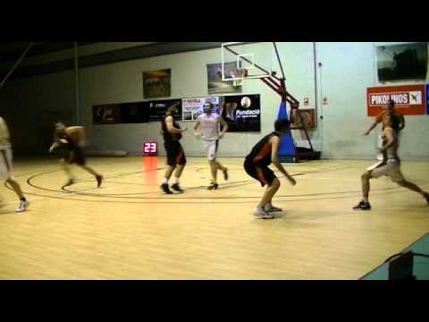 Illice Interkozha 79-76 C.B. Santa Pola