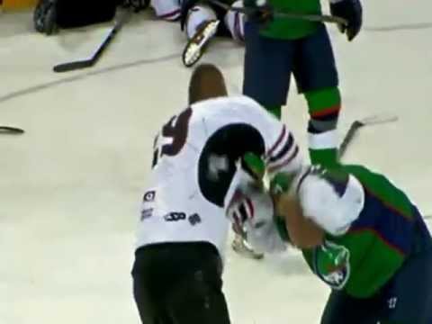 Justin Sawyer vs Adam Smyth