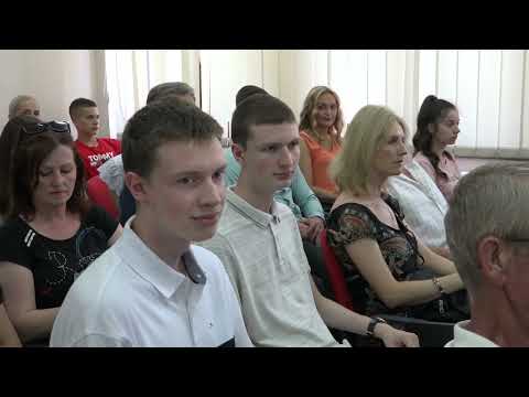 Најбољи основци и средњошколци добили вредне награде Града Лознице