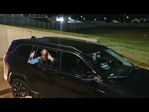 Video Paul McCartney deixando estádio Mané Garincha em Brasília 29/11/2023