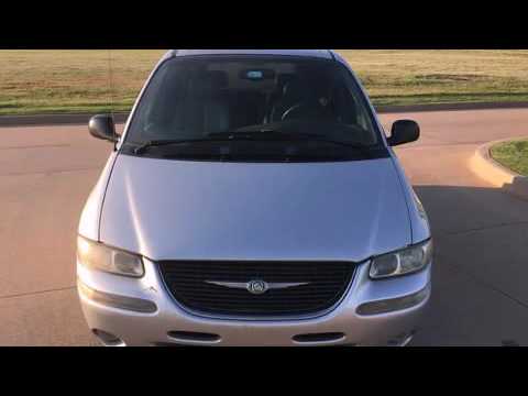 1999 Chrysler Town & Country Limited