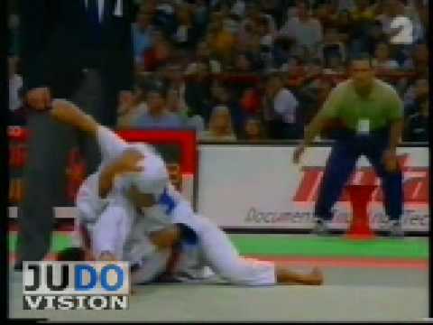 JUDO 1997 World Championships: Justina Pinheiro (POR) - Amarilis Savon (CUB)