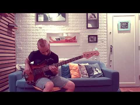Amazing groove precision bass