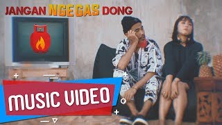 Download lagu ECKO SHOW - Jangan Ngegas Dong (feat. WHLLYANO) [  ] mp3