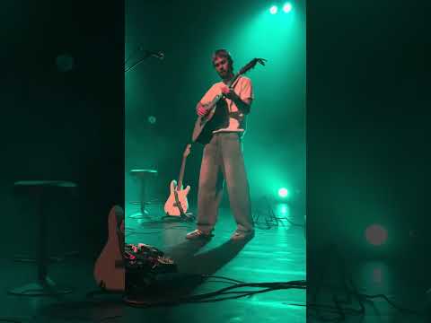 21 Supposed to Grow Old - Justin Nozuka live in Amsterdam 3 dec 2024