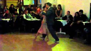 Paulina Cazabon y Jose Luis Gonzalez en Flor de Milonga