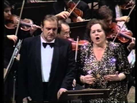 Verdi   IL TROVATORE   "Udiste? Come albeggi...Mira di acerbe lagrime"