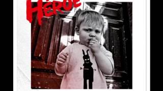 Está bien ( Producido por Griffi) - Tote King & Shotta (Estribillo por Griffi) (HÉROE 2012)