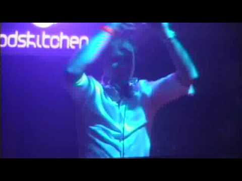 Armin Van Buuren - Live from Club Air in Birmingham, UK (ASOT 400) 18-04-2009 2/13