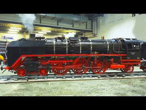 LIVE STEAM MODEL LOCOMOTIVES IN ACTION!! * REAL STEAM TRAINS, MODEL RAILWAY, RAILROAD