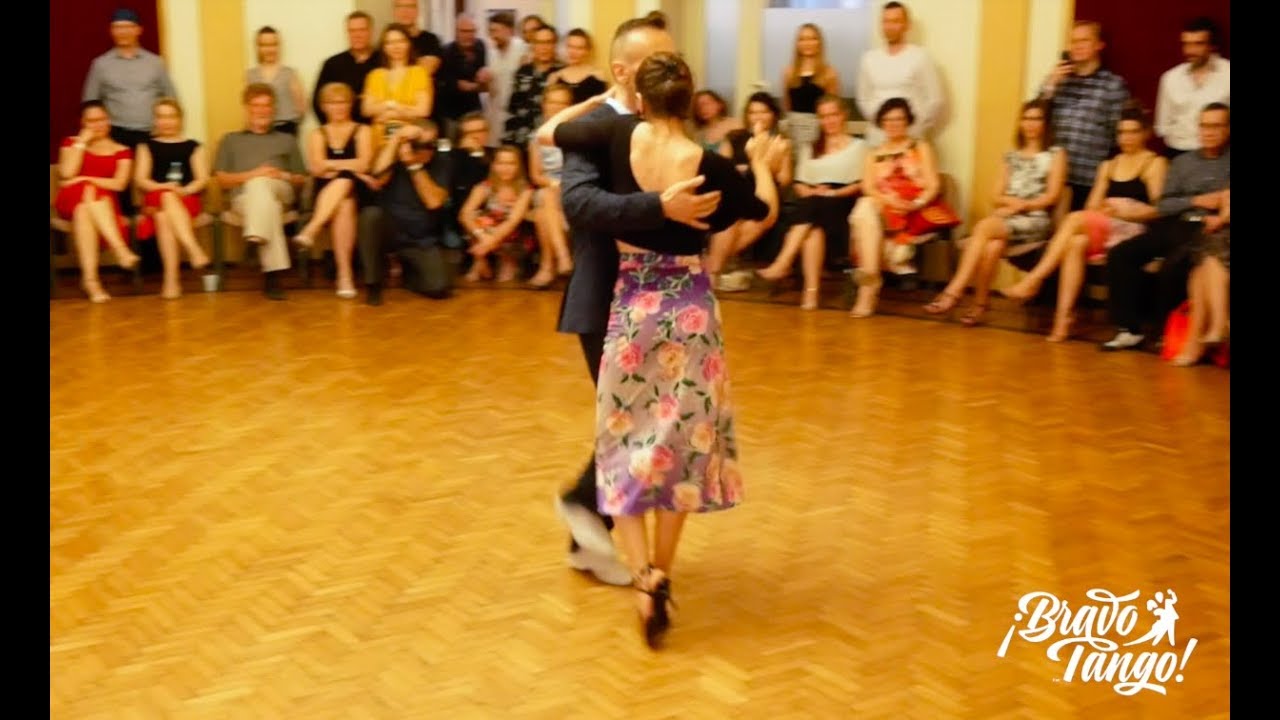 Video thumbnail for Anna Sieprawska & Marcin Sieprawski - Por qué razón - Milonga Wrocławska