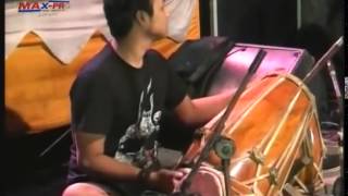 Download lagu Selangkung Rong Langkung Voc Yunni Xpozz Music mp3 Download lagu Selangkung Rong Langkung Voc Yunni Xpozz Music mp3