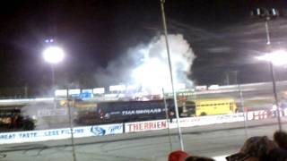 preview picture of video 'Complete Figure-8 Bus Race, 2011 Eve of Destruction, Kaukauna Wisconsin'