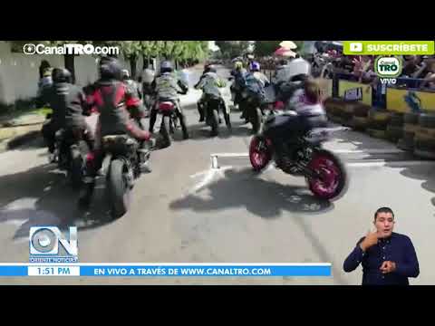 Moto velocidad en Sabana de Torres.