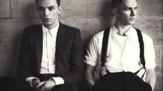 HURTS - Affair