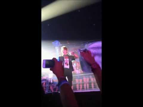 [fancam] 130803 Sungmin - Shake it up #SS5BKKDay1