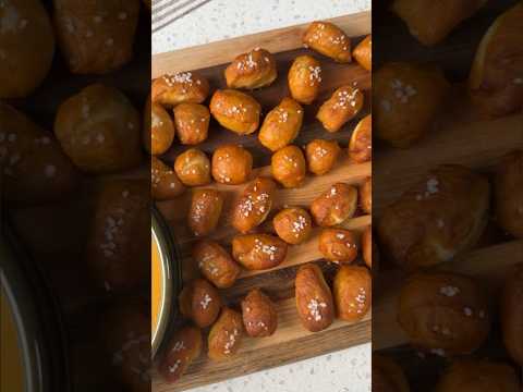Easy pretzel bites made with pizza dough 🥨 #snackrecipe #cooking #recipe #pretzels