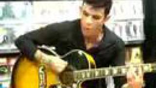 Teenage Queen Acoustic Live - Aiden