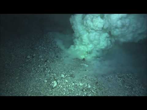 Mariana 2010 - NW Rota-1 J2-494 Sulfur vent