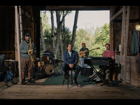 The O'My's - No Swimming EP (Live from a barn in Michigan)