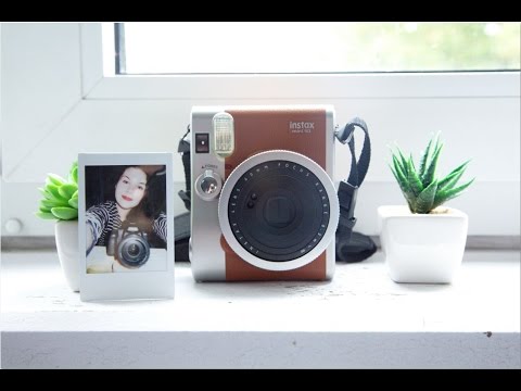 thumbnail video image 2 of Cámara Fujifilm Instax Mini 90 Negra FUJIFILM, 2 of 5